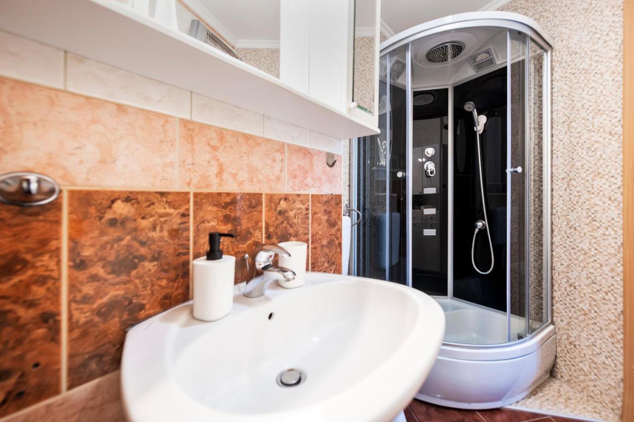 Ap Downtown Apartment Rovinj Extérieur photo