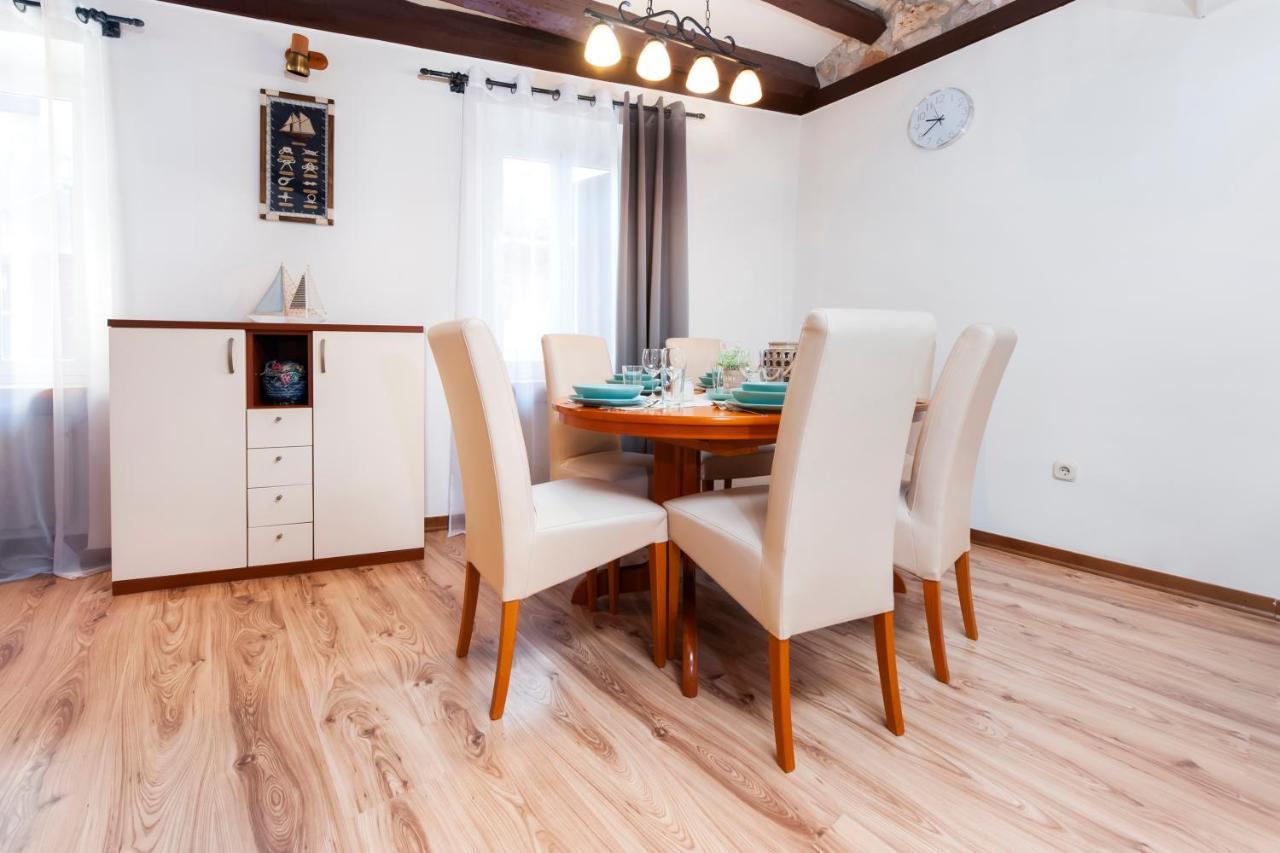 Ap Downtown Apartment Rovinj Extérieur photo