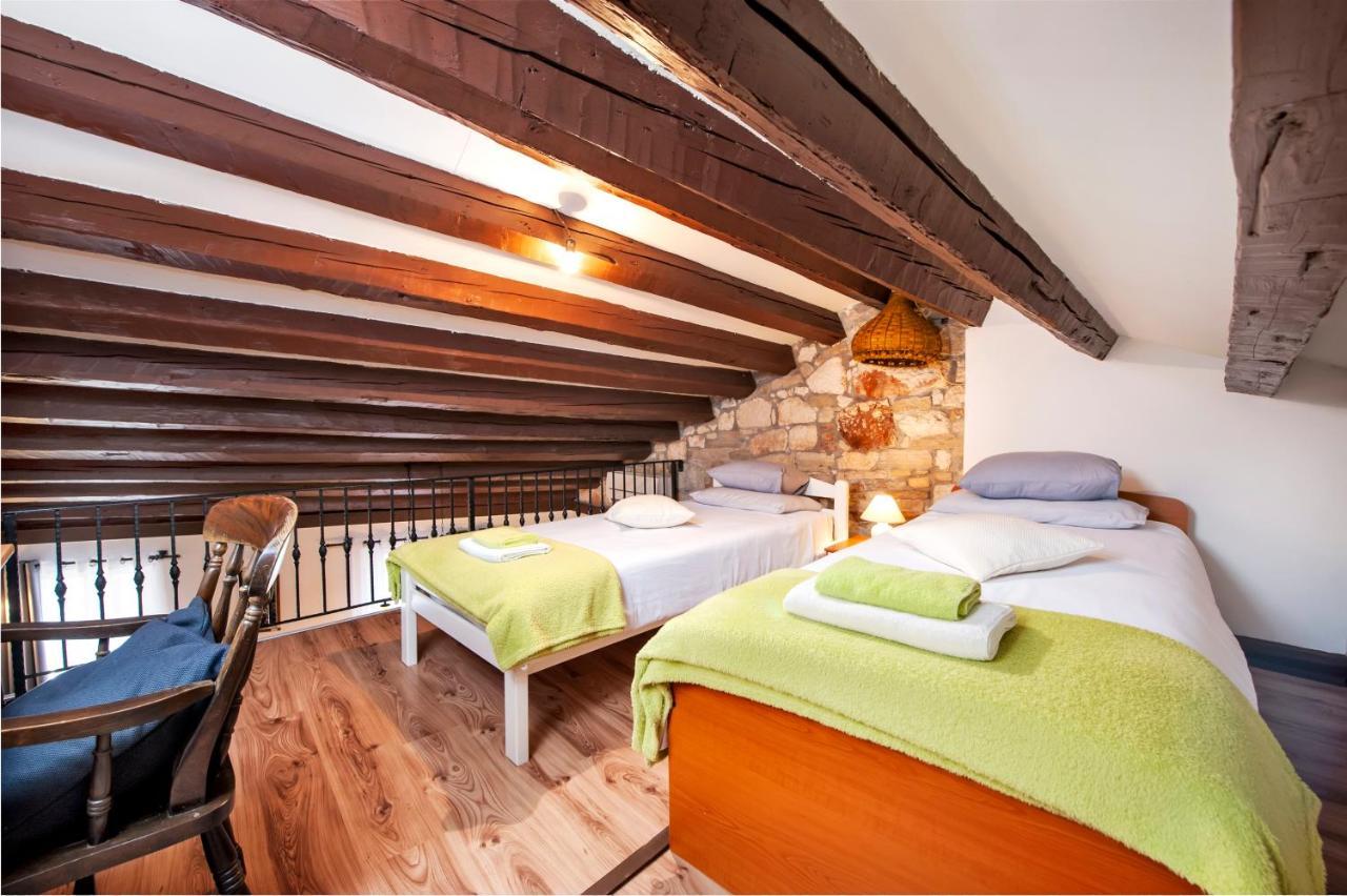 Ap Downtown Apartment Rovinj Extérieur photo