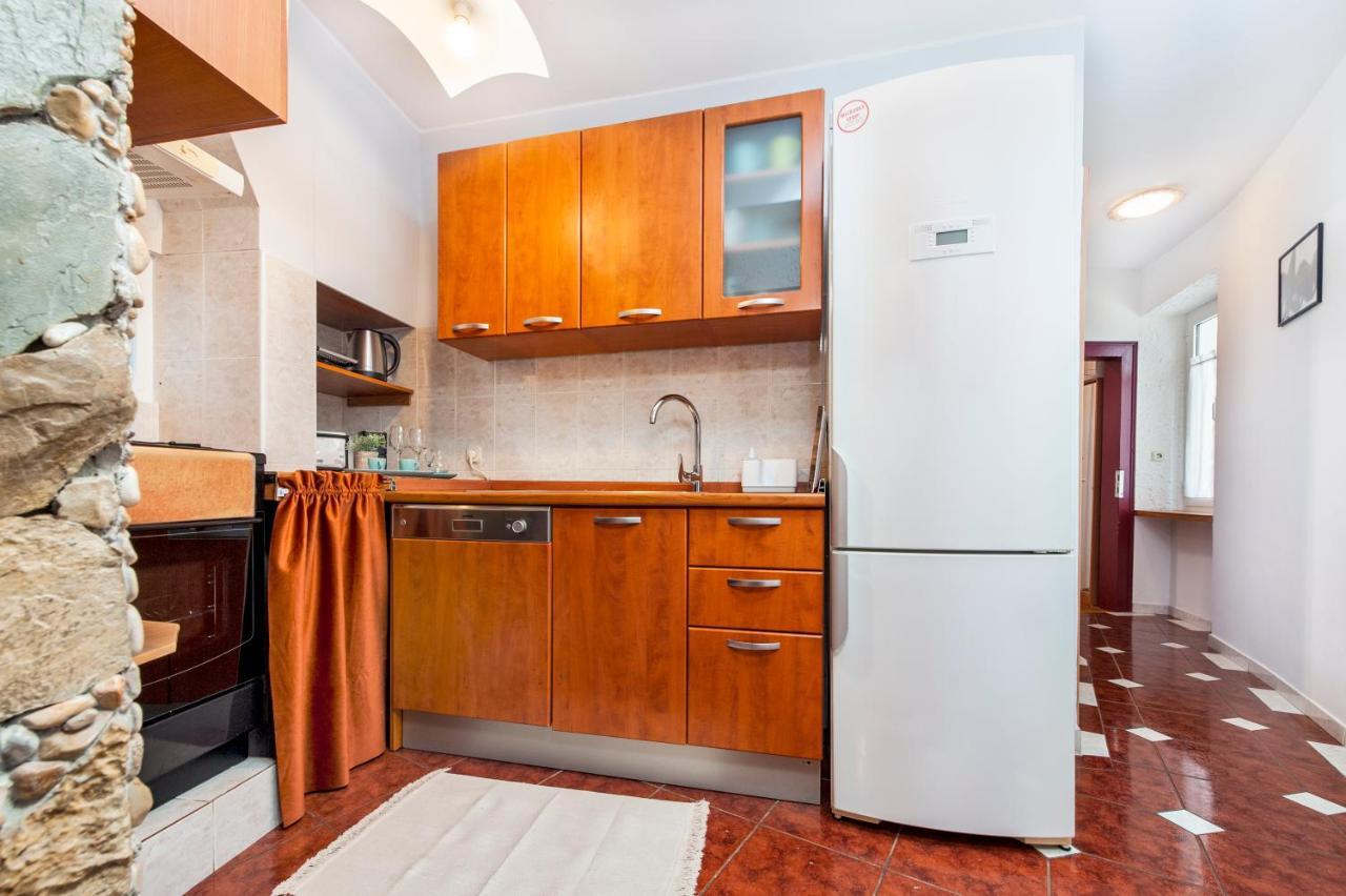 Ap Downtown Apartment Rovinj Extérieur photo