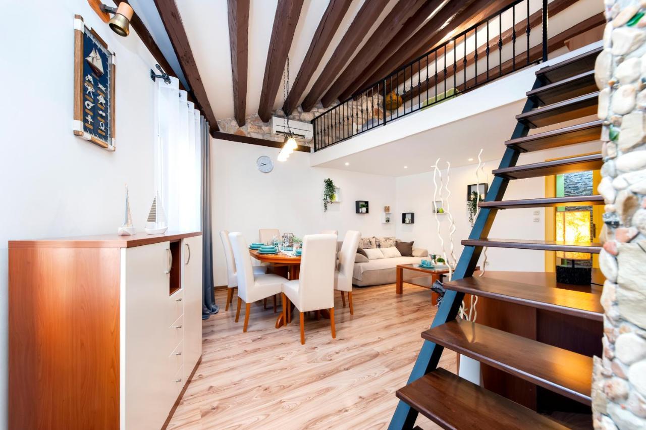 Ap Downtown Apartment Rovinj Extérieur photo
