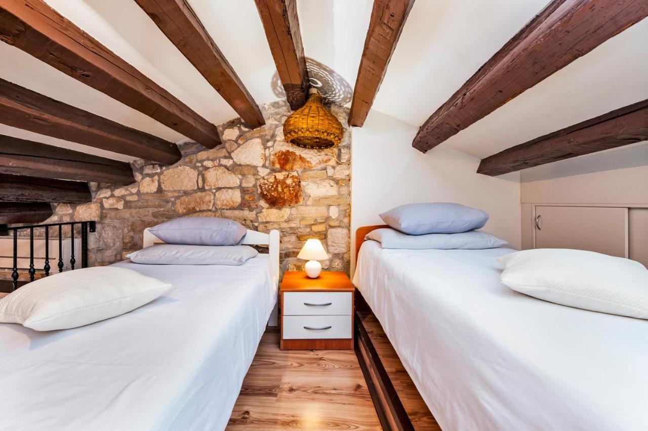 Ap Downtown Apartment Rovinj Extérieur photo
